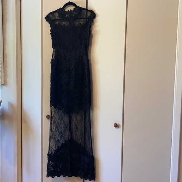 Top Shop Lace Dress - Picture 2 of 9